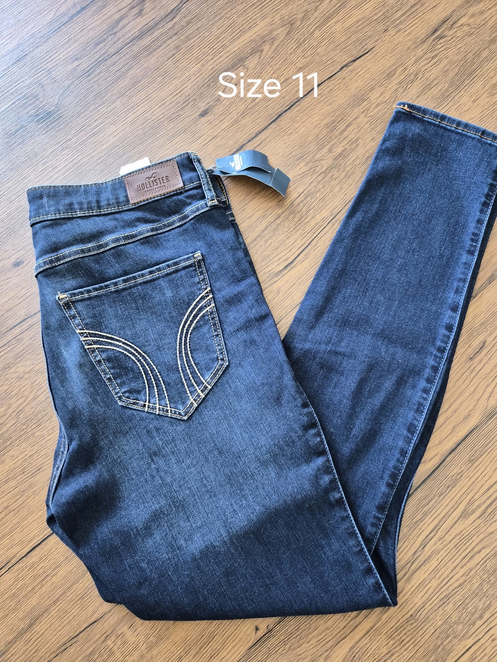 Hollister Women's Skinny Jeans in Dark Blue Wash